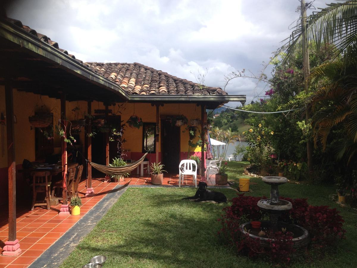 Guatapé Casa Finca Tipica The Lake Hotel מראה חיצוני תמונה