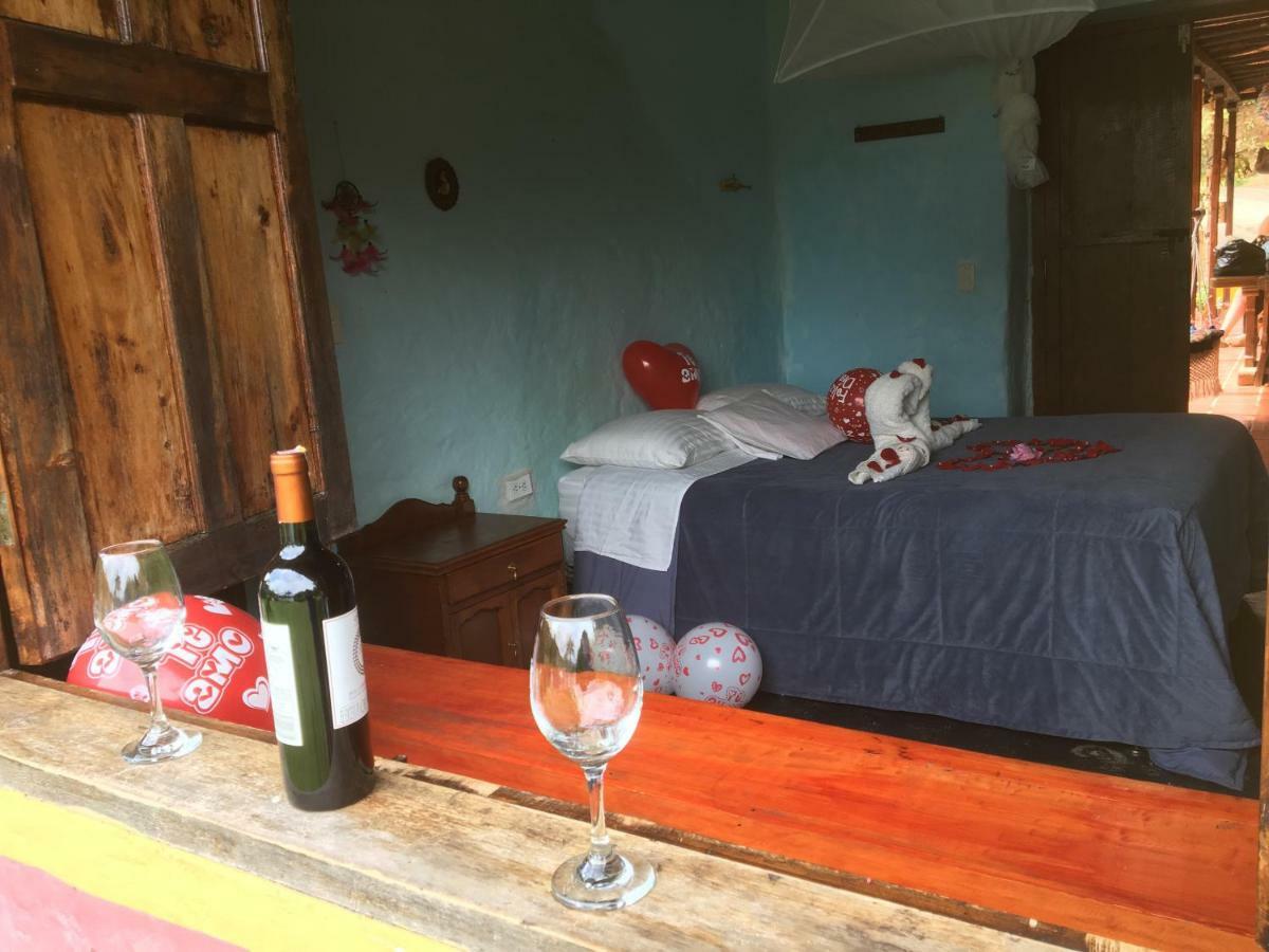 Guatapé Casa Finca Tipica The Lake Hotel מראה חיצוני תמונה